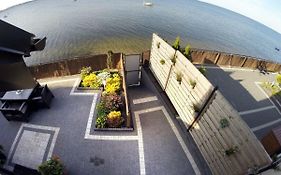 Apartamenty 5 metrów od morza